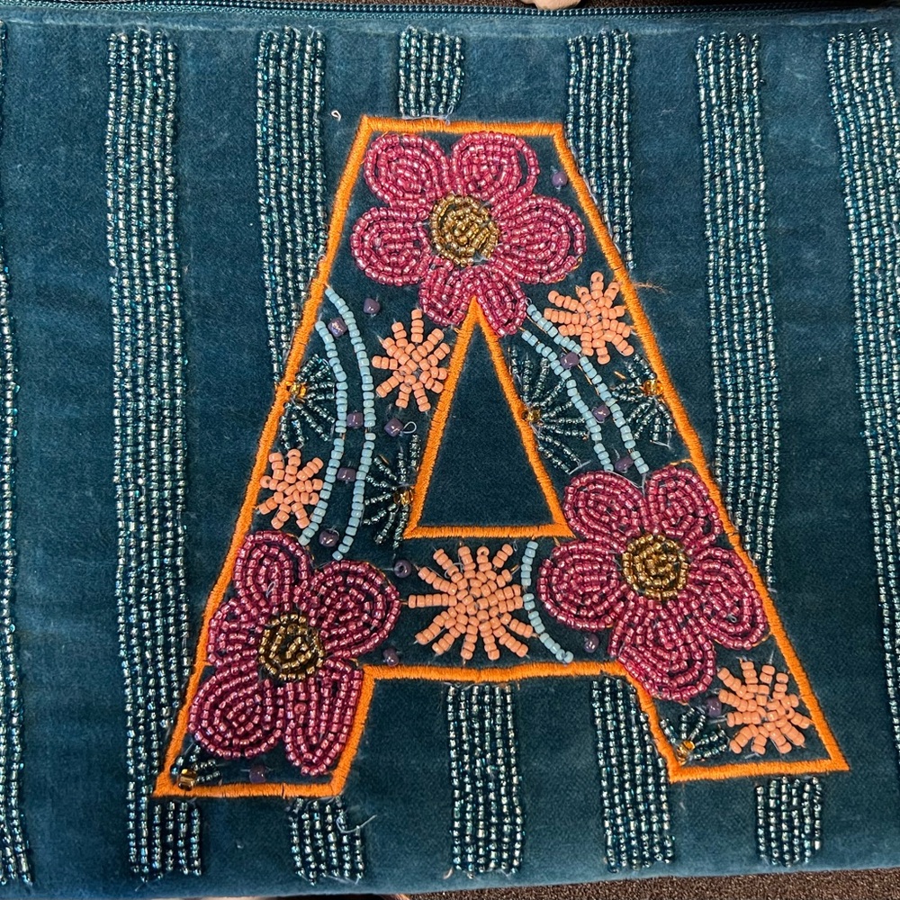 America & Beyond Velvet โAโ Embellished Initial Wristlet ๐ฉท - Picture 5 of 10